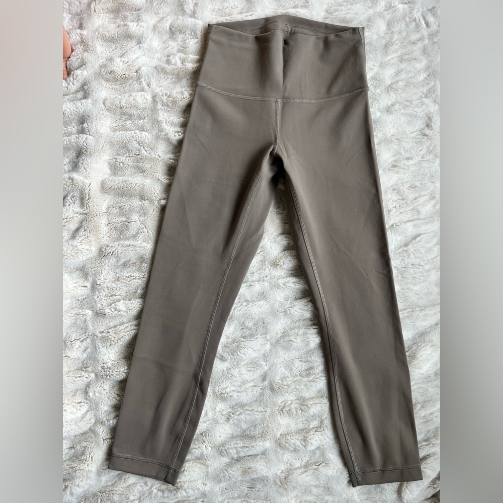 Lululemon Wunder Train High-Rise Crop Size 6 Army Green